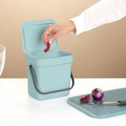 Brabantia Sort & Go Aanrecht Afvalbakje - 3 L - Mint 15 Brabantia Sort & Go Aanrecht Afvalbakje - 3 L - Mint -BISSELL-Winkel 550x366 82