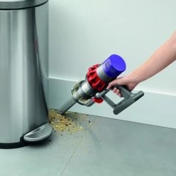 Dyson V10 Motorhead - Steelstofzuiger 32 Dyson V10 Motorhead - Steelstofzuiger -BISSELL-Winkel 550x447 2