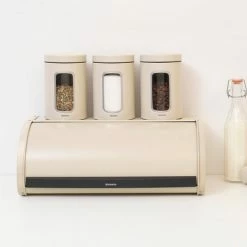 Brabantia Broodtrommel - Met Schuifdeksel - Soft Beige -BISSELL-Winkel 550x463 5