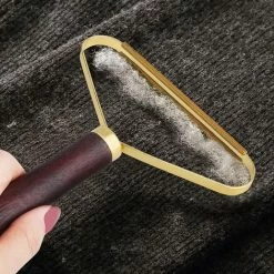 BOTC Pluizenverwijderaar - Ontpluizer -Draagbare Lint Remover - Verwijdert Pluisjes - Voor Tapijt - Zwart -BISSELL-Winkel 550x471 4