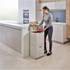 Joseph Joseph Intelligent Waste Prullenbak Totem 2.0 Recycler - 60 L - Stone Wit 35 Joseph Joseph Intelligent Waste Prullenbak Totem 2.0 Recycler - 60 L - Stone Wit -BISSELL-Winkel 550x488 4