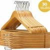 LifeGoods Kledinghangers - 30 Stuks - Broeklat - Hout - Lichtbruin -BISSELL-Winkel 550x521 2