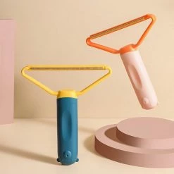 Supertarget Ultimate - Pluizenverwijderaar - Kledingontpluizer - Ontpluizer - Draagbare Lint Remover - Verwijdert Pluisjes - Voor Tapijt - Wollen Kleding - Makkelijk Mee Te Nemen -BISSELL-Winkel 550x550 1086