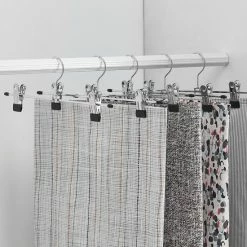 ACAZA Antislip Broekhangers Met Knijpers Voor Heren Of Dames - 30 Stuks Kleding Hangers Met Klemmen - Broek En Rok Houder - 31cm 14 ACAZA Antislip Broekhangers Met Knijpers Voor Heren Of Dames - 30 Stuks Kleding Hangers Met Klemmen - Broek En Rok Houder - 31cm -BISSELL-Winkel 550x550 38