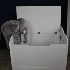 All Kinds Of Stuff - Speelgoedkist - Wit - Groot - Opbergbox - Opbergkist - Bankje - 240 Liter - 80x60x50 -BISSELL-Winkel 550x598 2