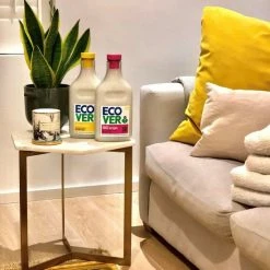 Ecover - Wasverzachter - Appelbloesem & Amandel - Voordeelverpakking 6 X 1,5 L - 300 Wasbeurten -BISSELL-Winkel 550x649 1