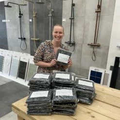 Merkloos F.R.M. Tegelwerk Quick Dry Droogdoek™ Eigen Ontwerp Droogdoek Voor Badkamer 40x40 -BISSELL-Winkel 550x685 2