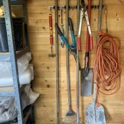 SODEAL Luxe Bezem Ophangsysteem - Bezemhouder - Opbergsysteem - Ophanghaken - Tuingereedschap - Gereedschap Opbergen - Zwart -BISSELL-Winkel 550x733 10