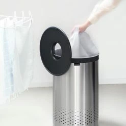 Brabantia Wasmand - 60 L - Matt Steel Met Kunststof Deksel -BISSELL-Winkel 550x825 6